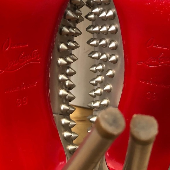 Christian Louboutin Peeptoe Vendome Spikes Size 39 - Picture 16 of 16